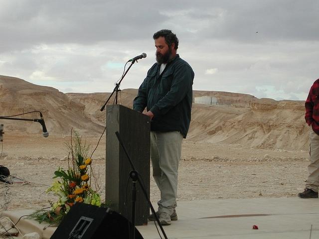 ברכת נציג האזור - מוטי אלעזרי מצופר - מושב המאמץ את צוקים.