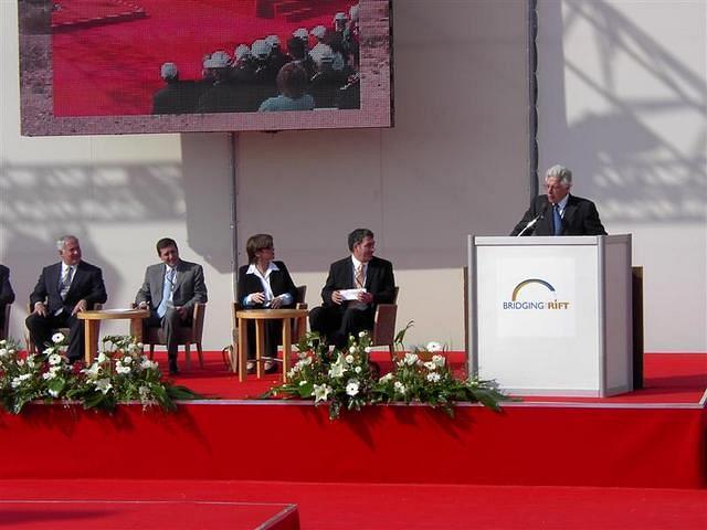 מרטין אדלמן -  מנחה הטקס

USA BTR מראשי