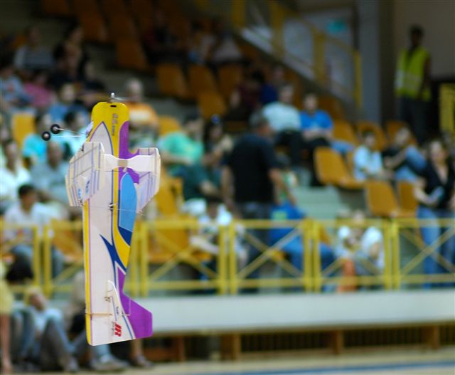 חשמלים באולם הספורט  בספיר