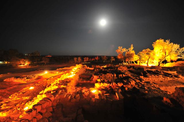 _GLF3055 _Small_.JPG