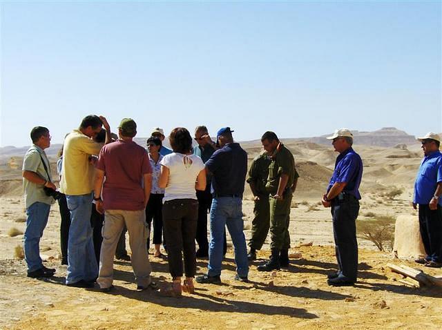 עמיקם סבירסקי 011 (Medium)