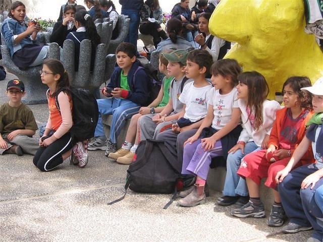 אגף הילדים והנוער במוזיאון ישראל ממתינים למדריכות