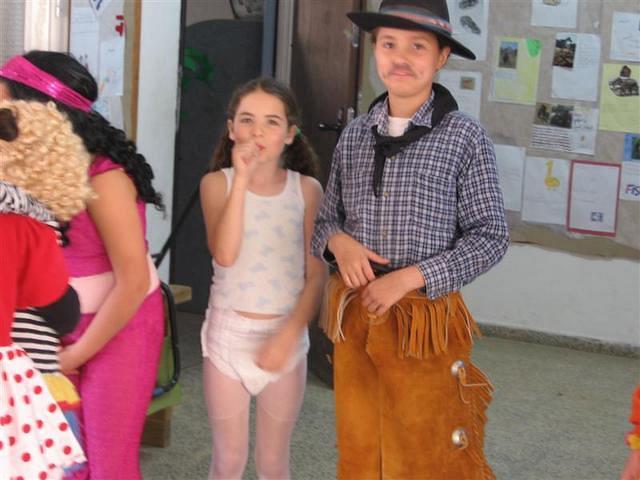 תינוק וקאובוי