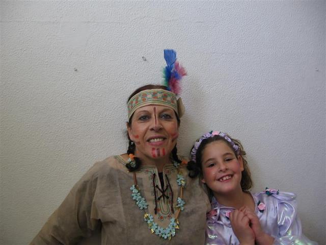 שולה האינדיאנית ומלכת הפרחים