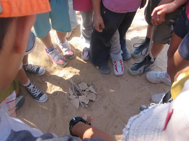 טיול ג', חאפלה, צועדים בשביל בית ספר 039