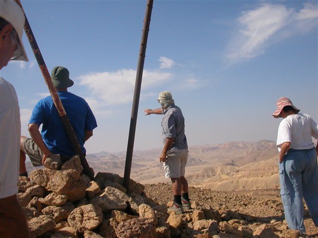 גדעון רגולסקי מתאר את הסביבה