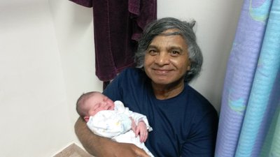 סבא עם זיו.jpg (148.1 KiB) נצפה 4507 פעמים סבא עם זיו.jpg